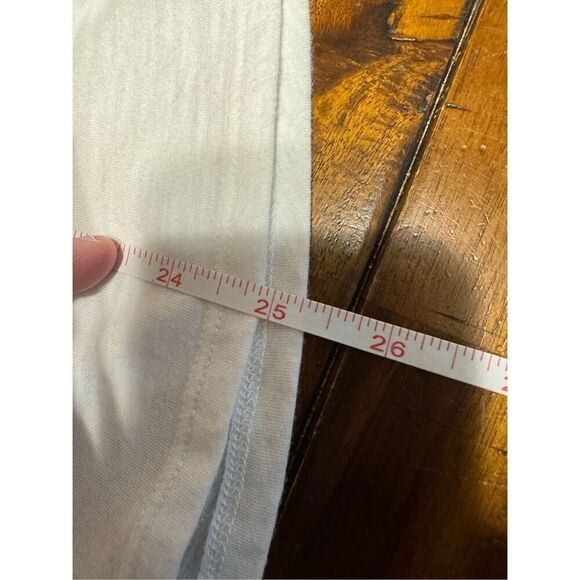 Victoria’s Secret “Love VS” Graphic Short Sleeve White Tee Shirt Size Medium - Picture 7 of 7